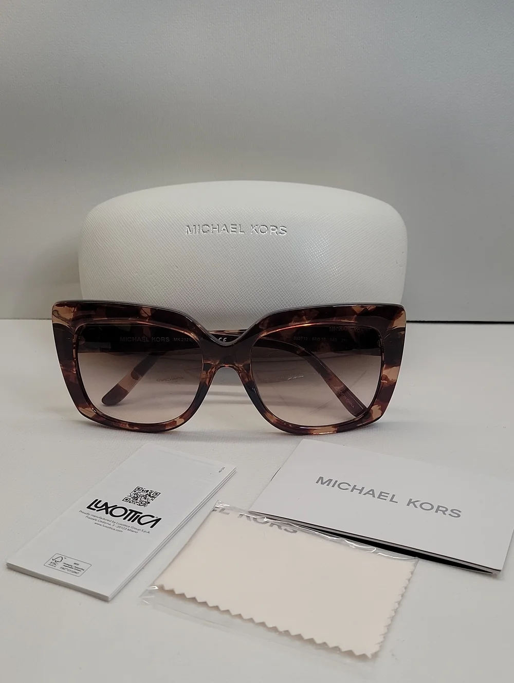 Michael Kors Women's MK2121 Myoko Sunglasses Dark Tortoise/Brown Gradient NEW!